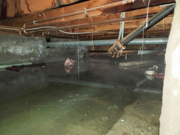 Crawlspace Water Restoration in Shawnee